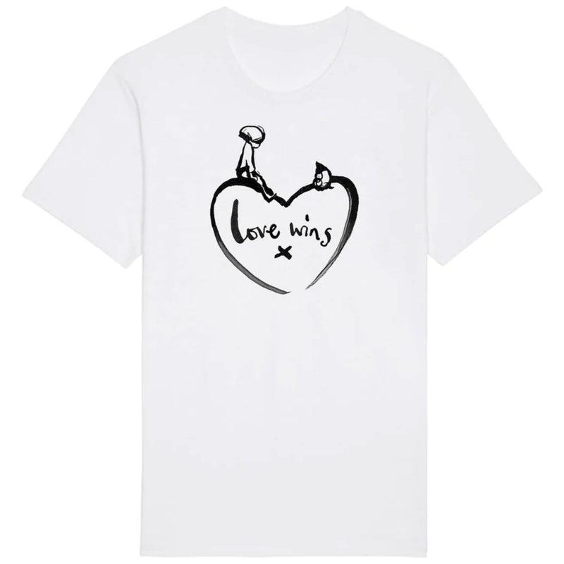 T-Shirt "Love wins" white